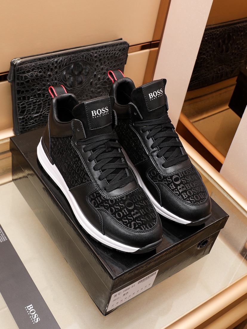 I5  BOSS同步🚹 知名运动品牌隆重上市 以奢华高端设计出货 鞋面采用原版皮料➕羊皮垫脚🐑 皮质柔软上，脚绝对舒适💪鞋底全手工打造🤗 时尚 高端品质👑