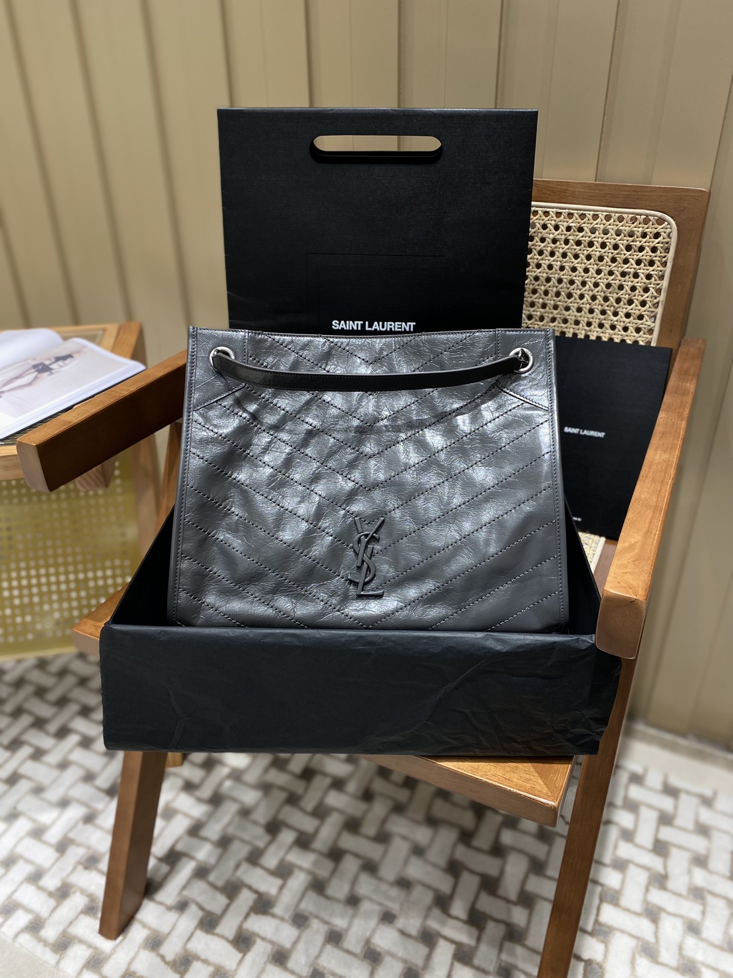 YSL NIKI SHOPPING BAG 33CM 577999深灰色油蜡牛皮