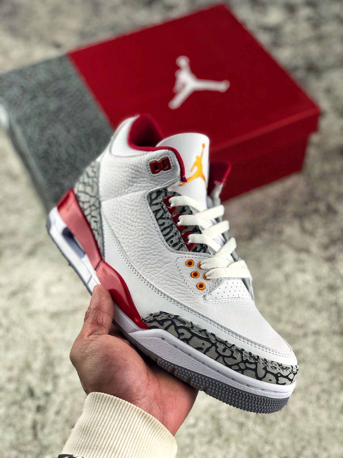 本地自取 核心放店
Air Jordan 3 Retro 