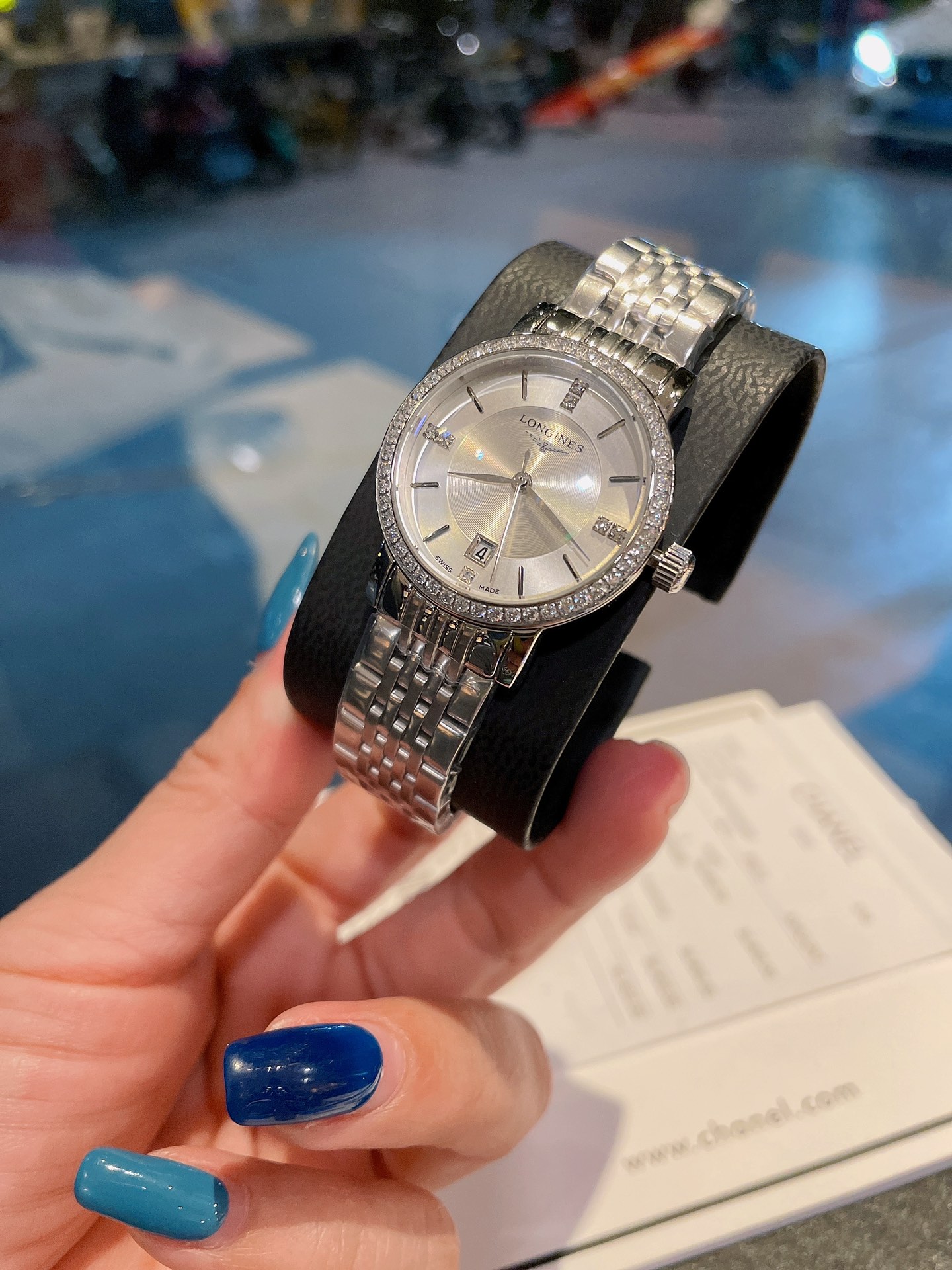 K0  浪琴 Longines  尨尀尀最新气质女表 搭载原装进口石英机芯，贝表盘，水晶彩钻精致雅典，闪亮而不单调，316精钢表壳 ，直径32mm 厚度8mm 典雅气质，魅力绽放