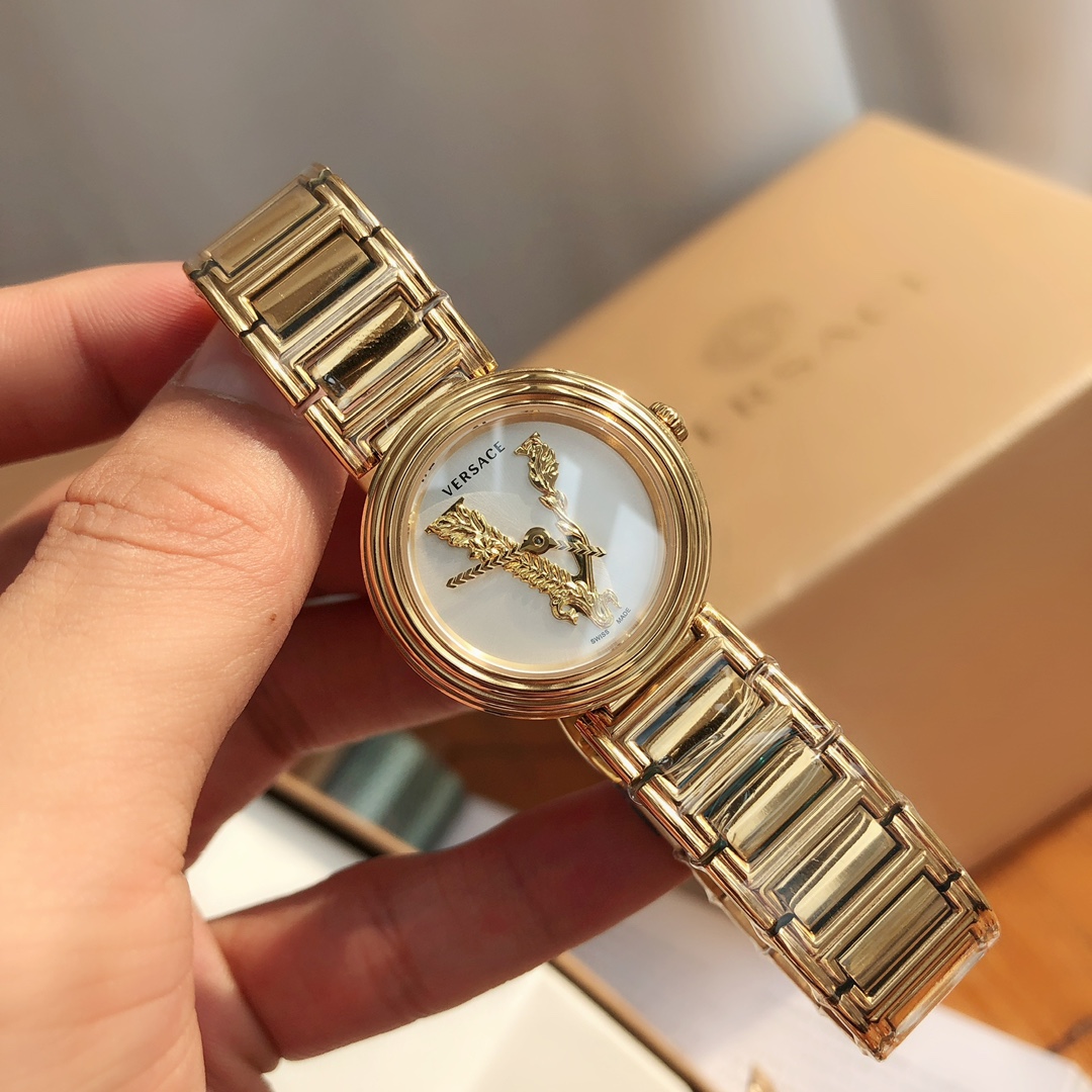 Часы Versace