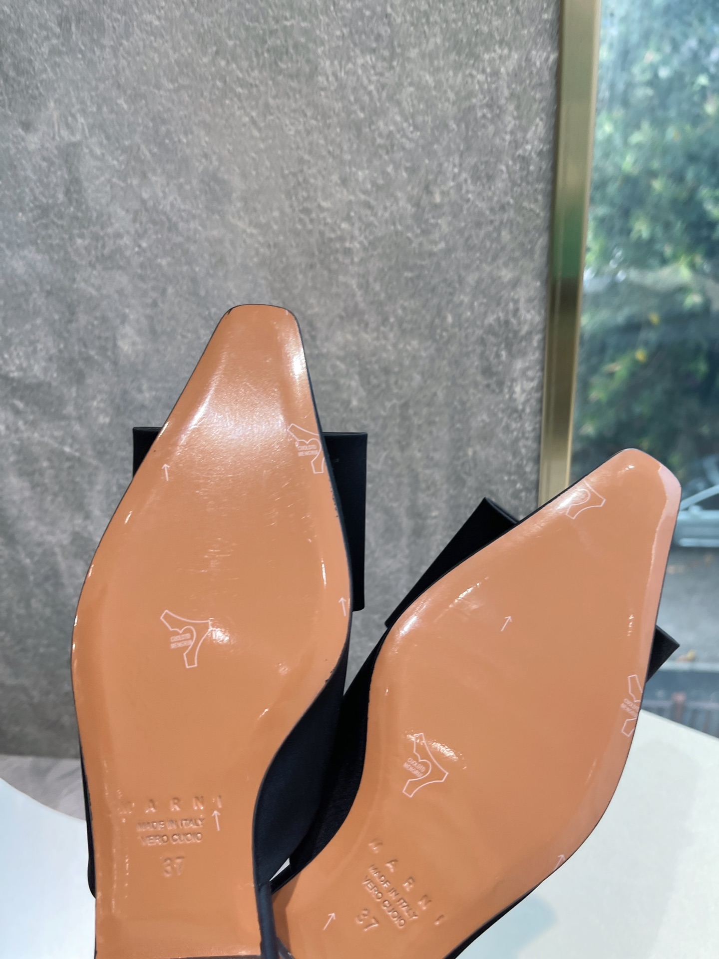 “Exclusive Manrimani 2022 Spring Shoes: Top Edition Surrogates, Original Design” - 图片 8