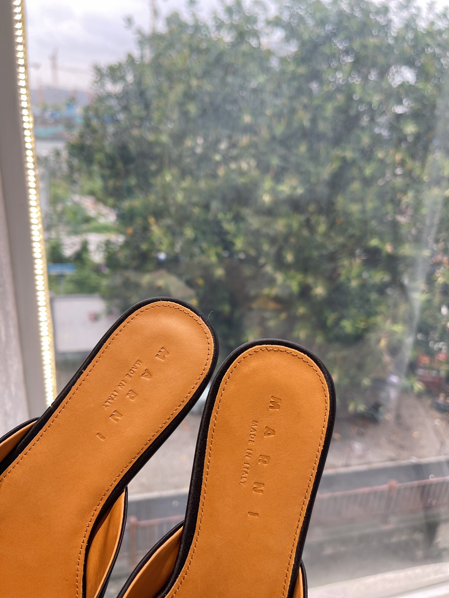 “Exclusive Manrimani 2022 Spring Shoes: Top Edition Surrogates, Original Design” - 图片 6