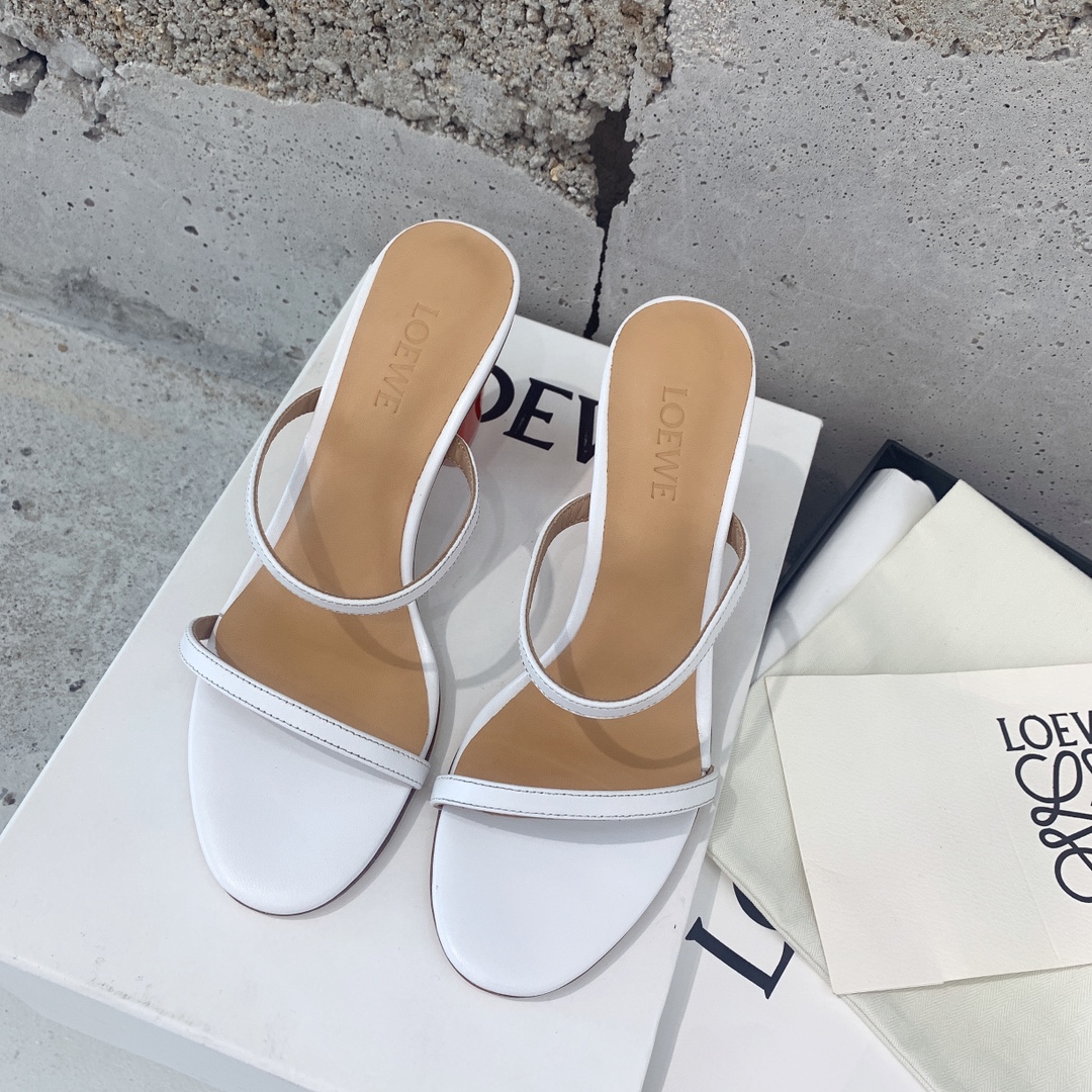 Loewe 2022 Show-Off Sandals: Unique Artistic Design with Premium Materials - 图片 2