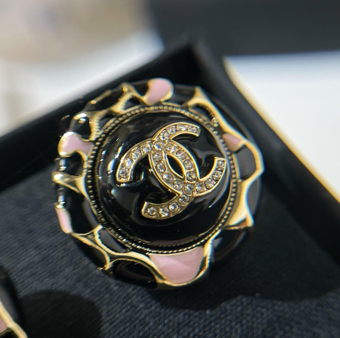 新款☑️CHANEL香奈儿双c豹纹耳钉耳环