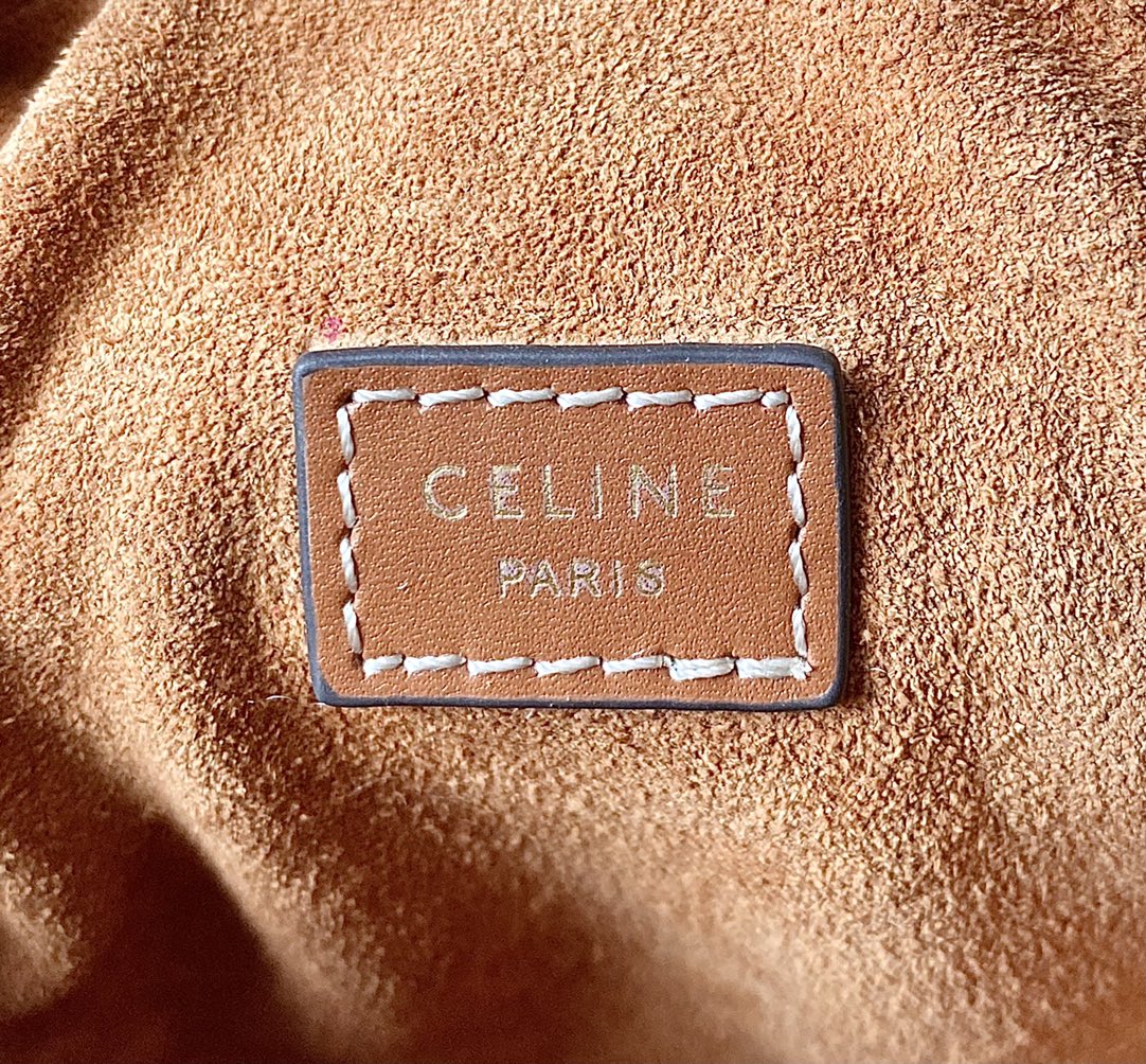 CELINE 2022年情人节限量新年胶囊系列心形手包 198222焦糖色