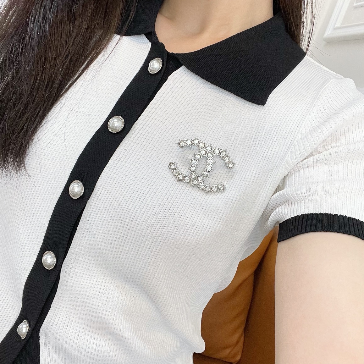 新款☑️CHANEL香奈儿双c满钻胸针
