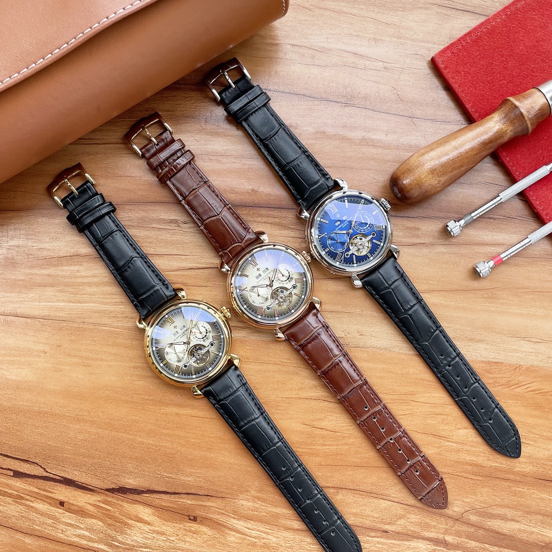 上手效果极佳 销量冠军 简约精致热卖 最新： 江诗丹顿 Vacheron Constsntin 精品推荐多功能新品 类型：精品男士腕表 材质：真牛皮表带 机芯：高端全自动机械机芯 镜面：矿物质强化玻璃更高清 品味高雅 浩瀚大气 匠心独运 腕间瑰宝 纯自然光拍摄 零P图 尺寸：直径41mm厚12mm