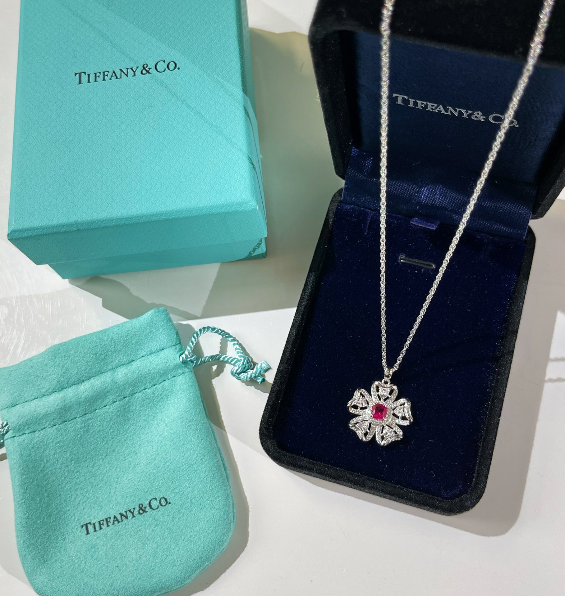 新款☑️TIFFANY&Co.蒂芙尼四叶草红宝石项链 耳钉