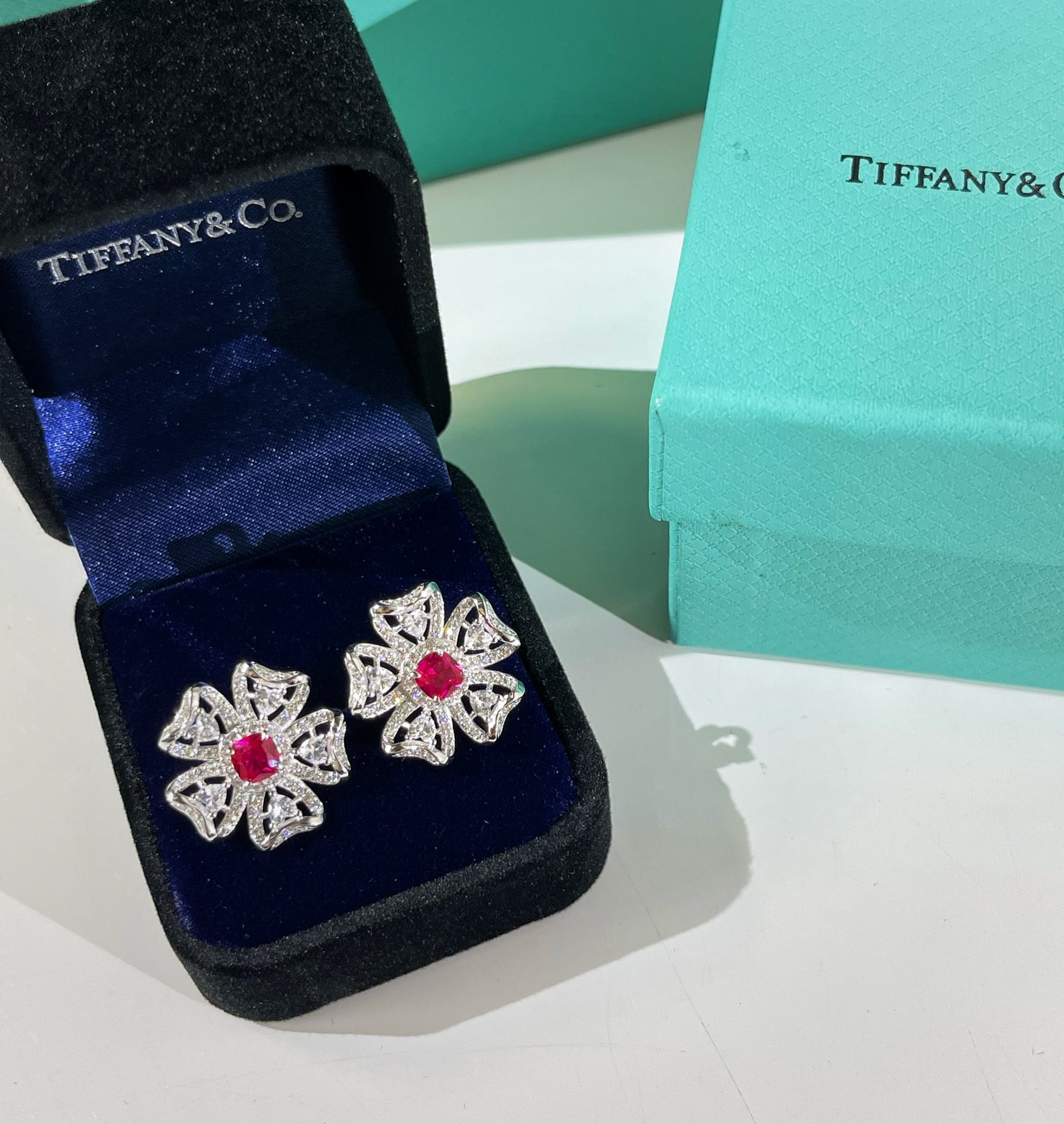 新款☑️TIFFANY&Co.蒂芙尼四叶草红宝石项链 耳钉