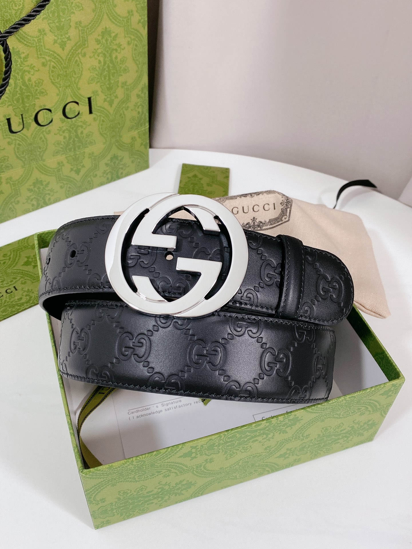 Gucci 最新版本原单腰带,永不过时经典款,意大利原厂定制原版皮,精品扣头五金,宽度4.0cm 原版/原单