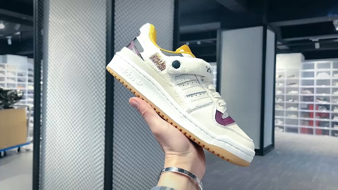 [Adidas Originals Series]Girl Are Awesome x AD Originals Forum Low Classic Vel