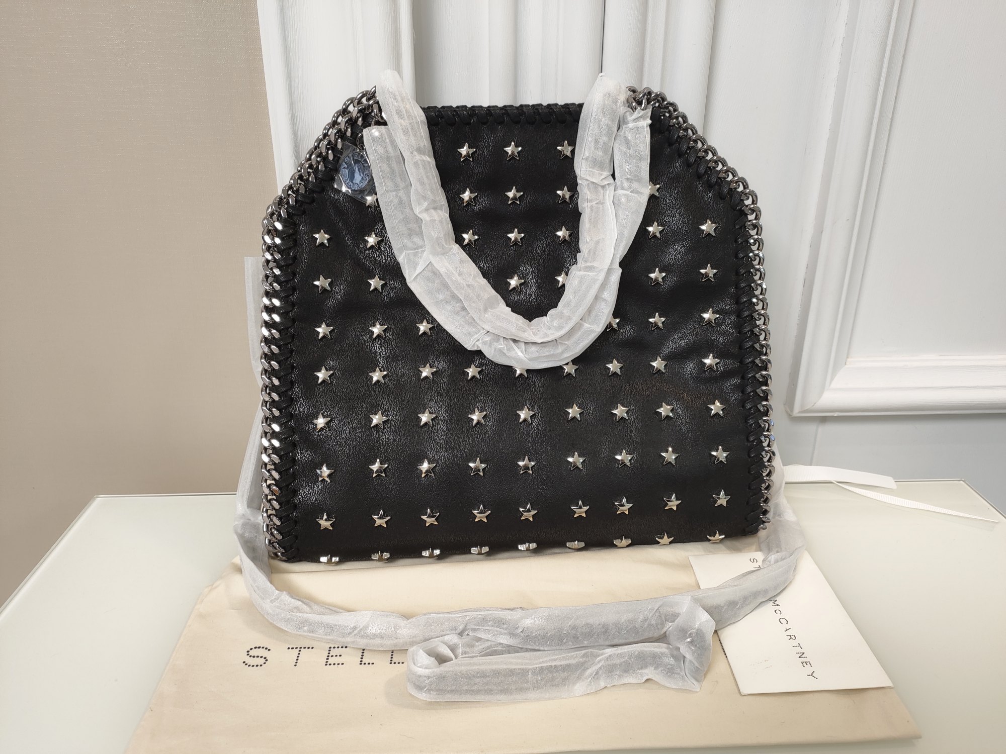 Stella McCartney حقيبة حقيبة الكتف &حقيبة كروس بودي أسود . سلسلة