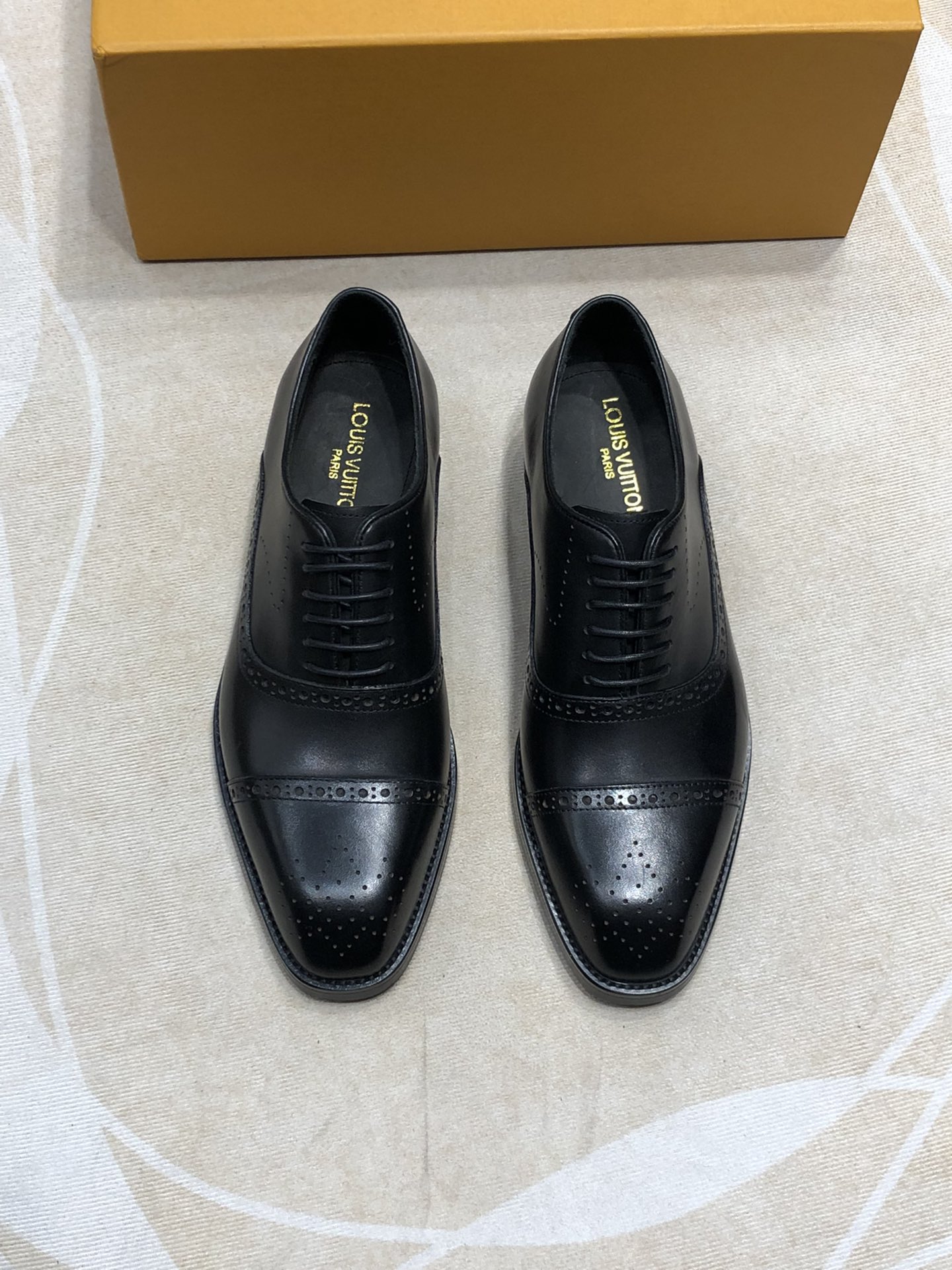7 Star
 Louis Vuitton Shoes Plain Toe Cowhide