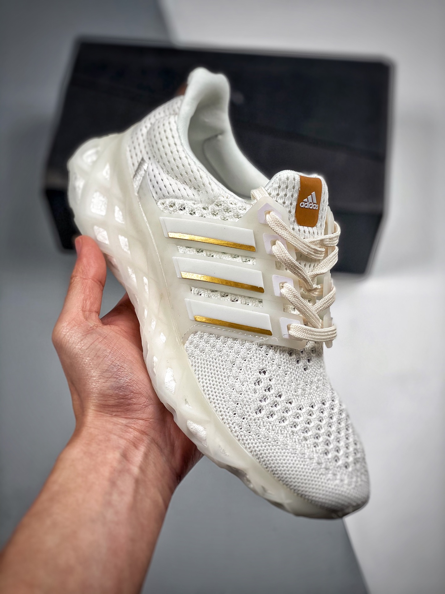 Palomitas de maíz, la serie adidas ultra boost web dna con forma de proa y popa se expone oficialmente. La nueva genera…