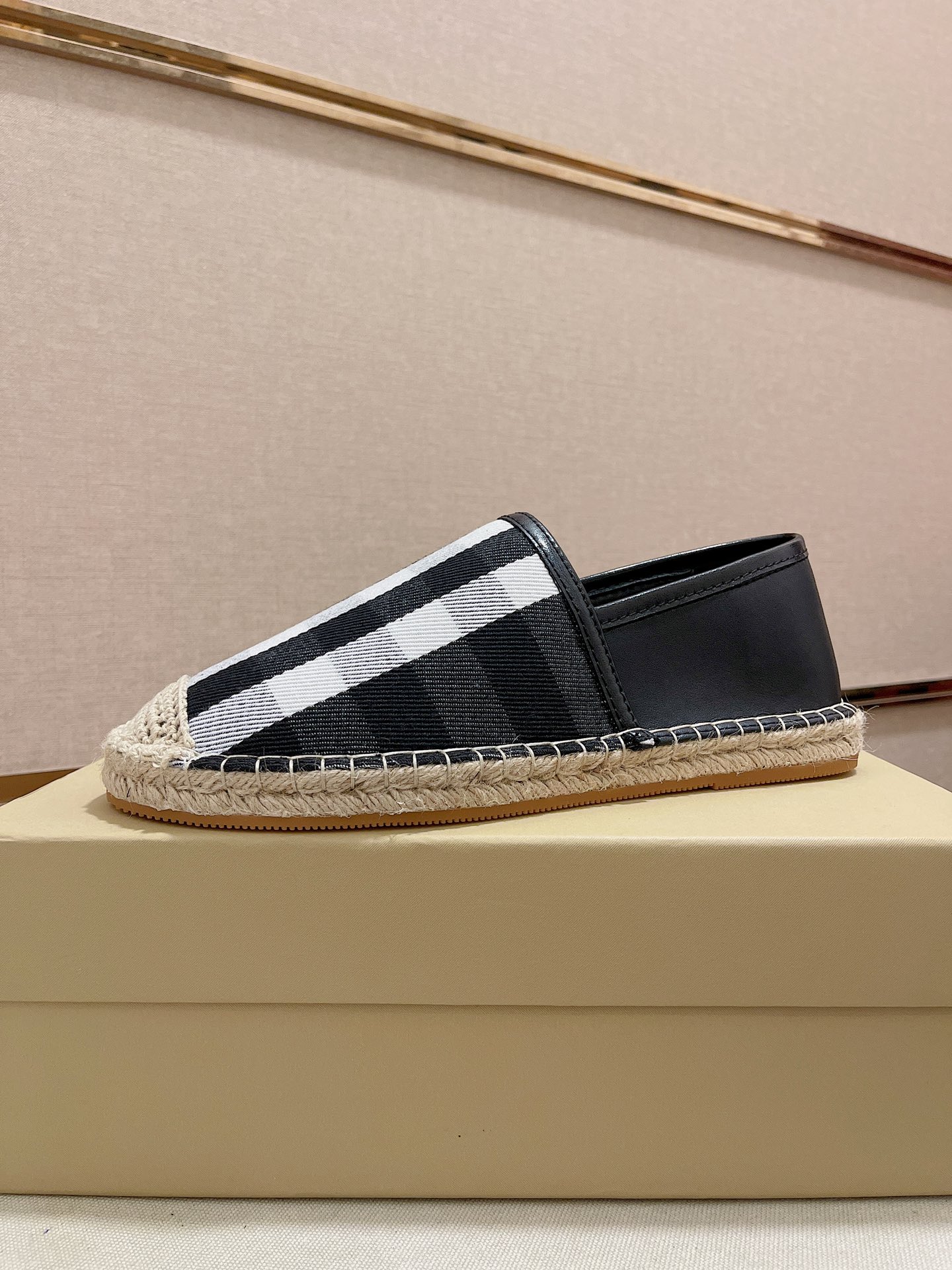 Precio de fábrica: de alta calidad [BURBERRY] Burberry ‼ últimos modelos de los hombres de un estrib