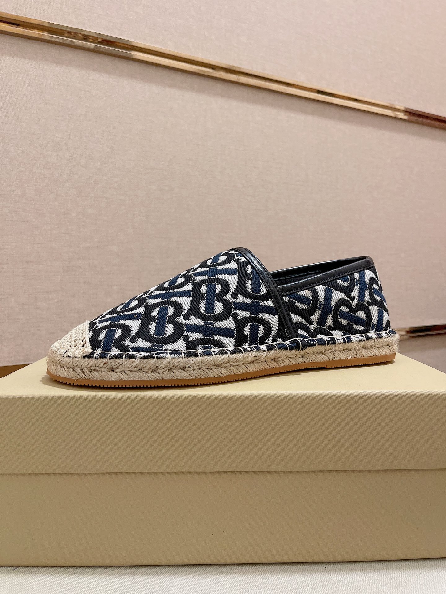Precio de fábrica: de alta calidad [BURBERRY] Burberry ‼ últimos modelos de los hombres de un estrib