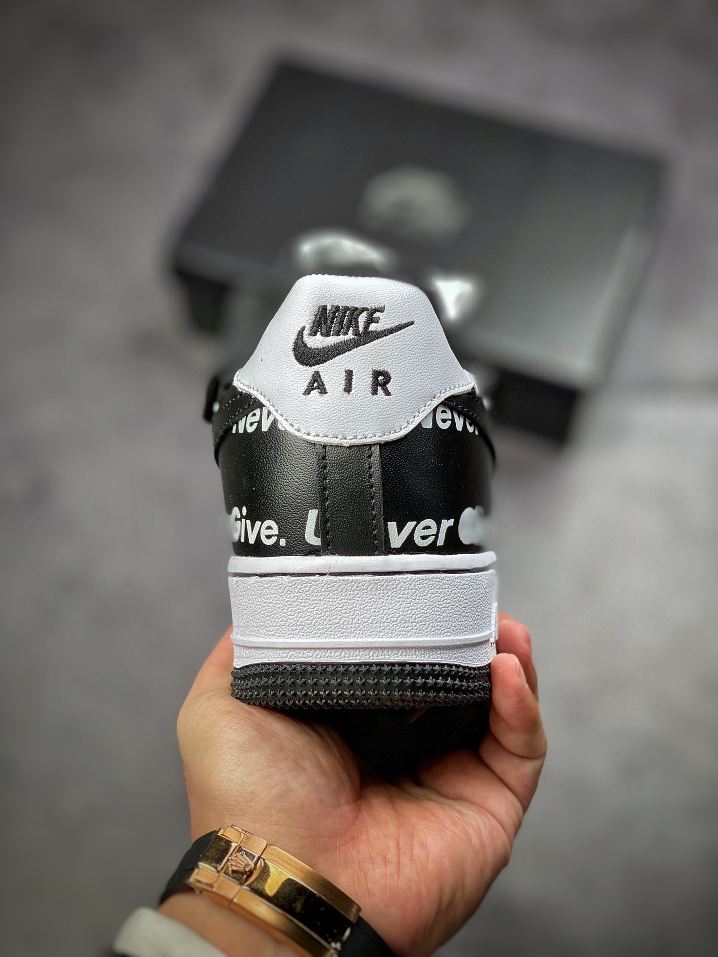 240  Nike Air Force 1 Low 07 黑白弹幕解构 CV1724-104