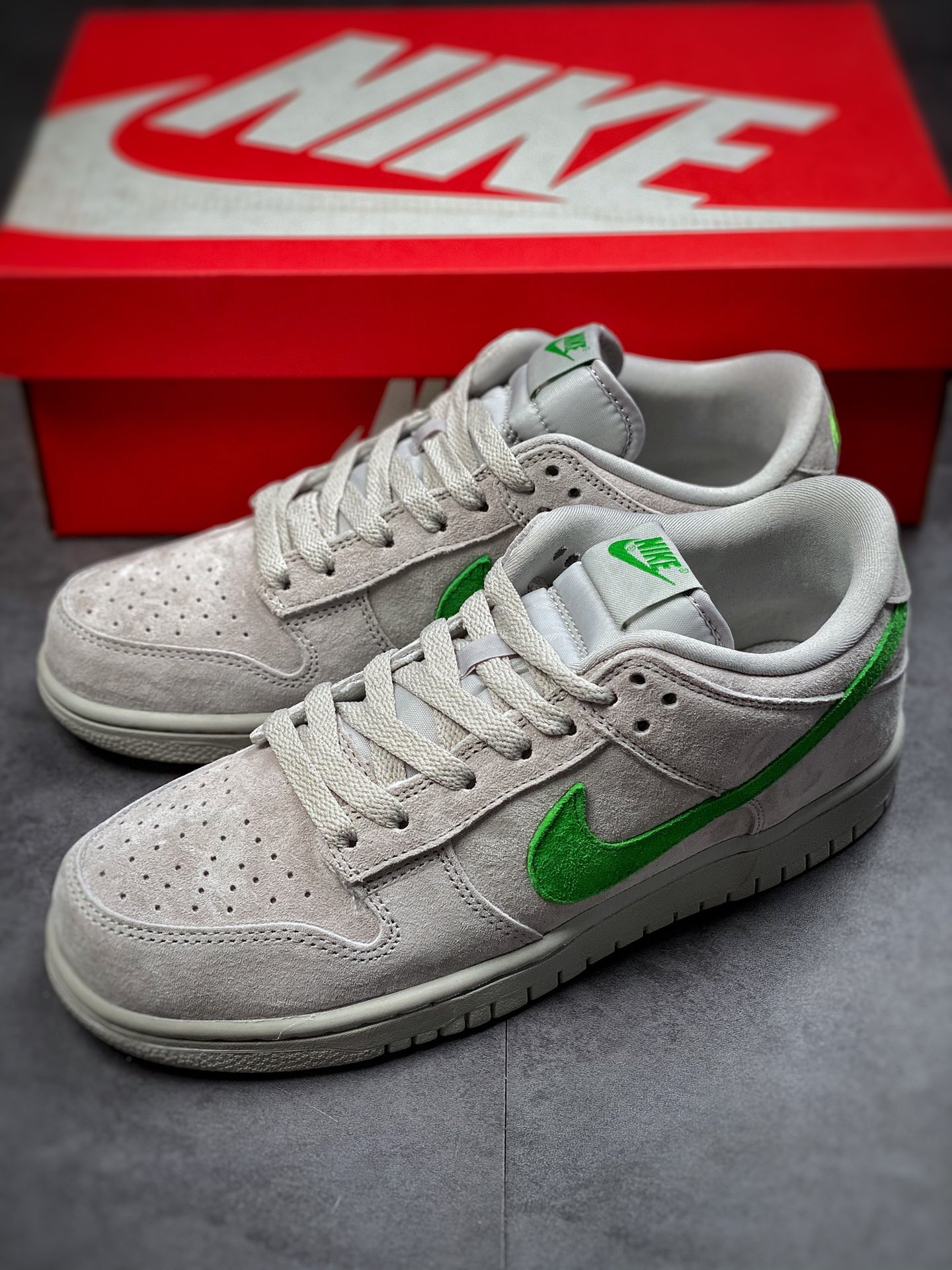 260  Nike SB Dunk Low 元年复刻 灰绿 316272-526