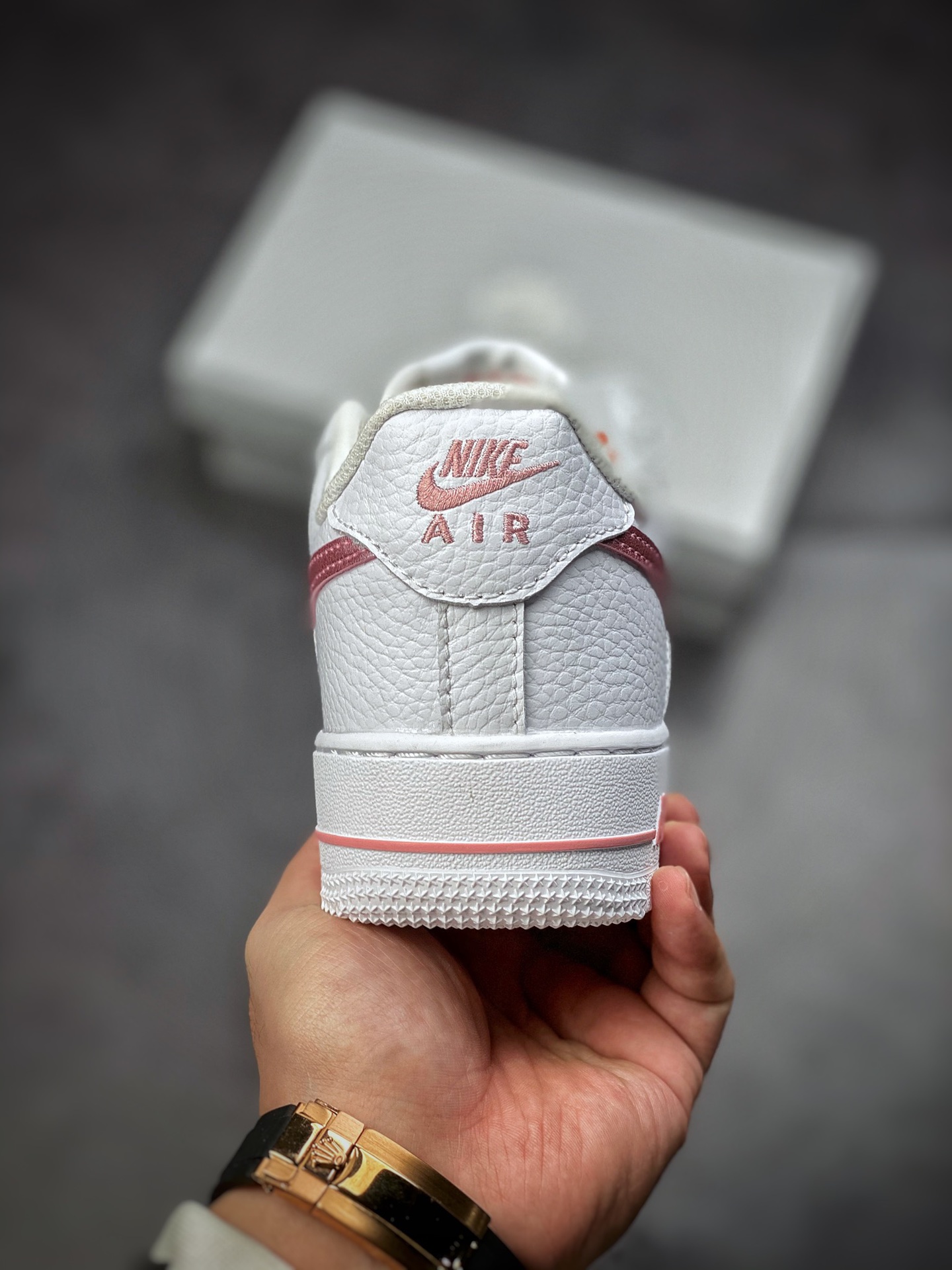 200  Nike Air Force 1 Low 07 荔枝纹玫瑰粉 CT3839-104