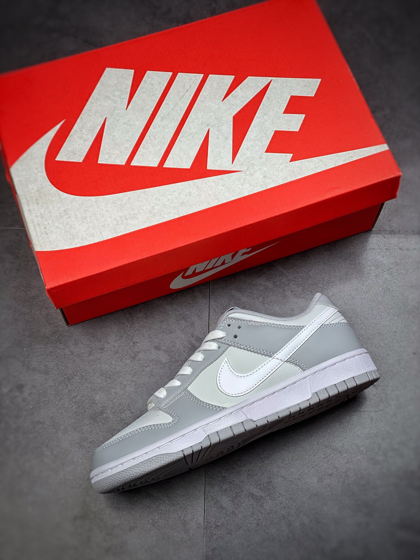 300  220  Nike Dunk Low Retro 复古 白灰 Dunk  DJ6188-001