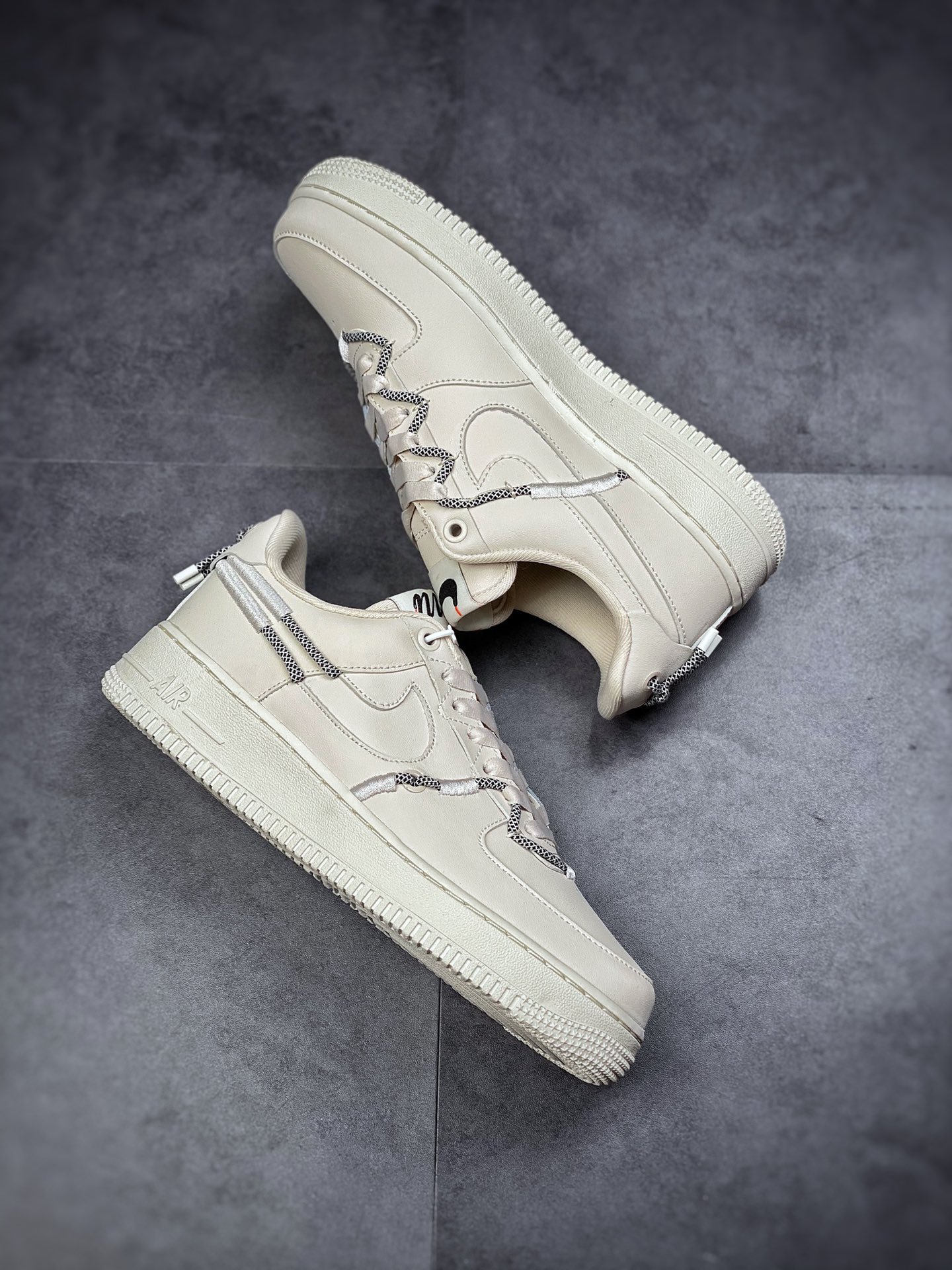 220  Nike Air Force 1 LX 全新配色 DH4408-102