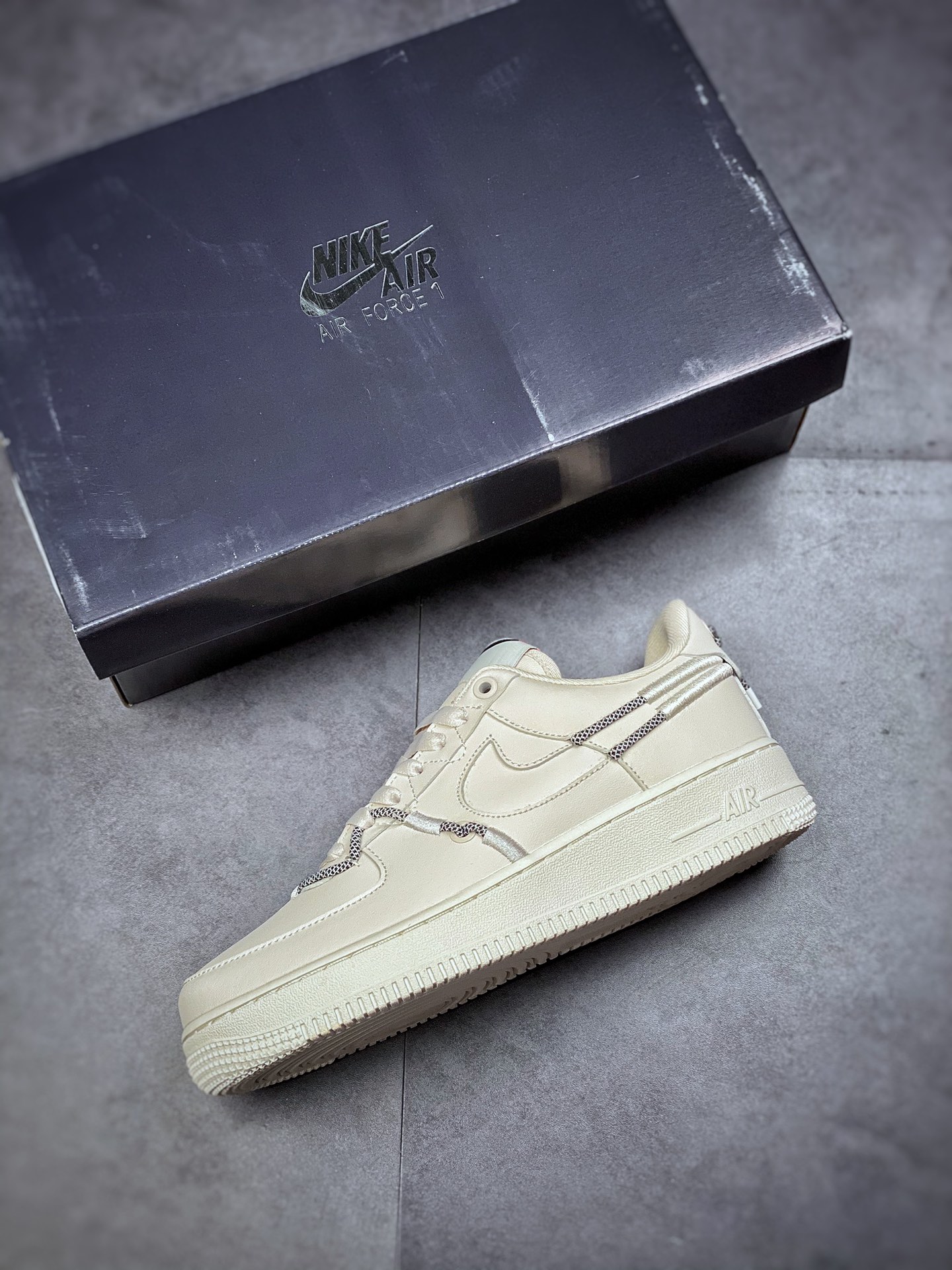 220  Nike Air Force 1 LX 全新配色 DH4408-102