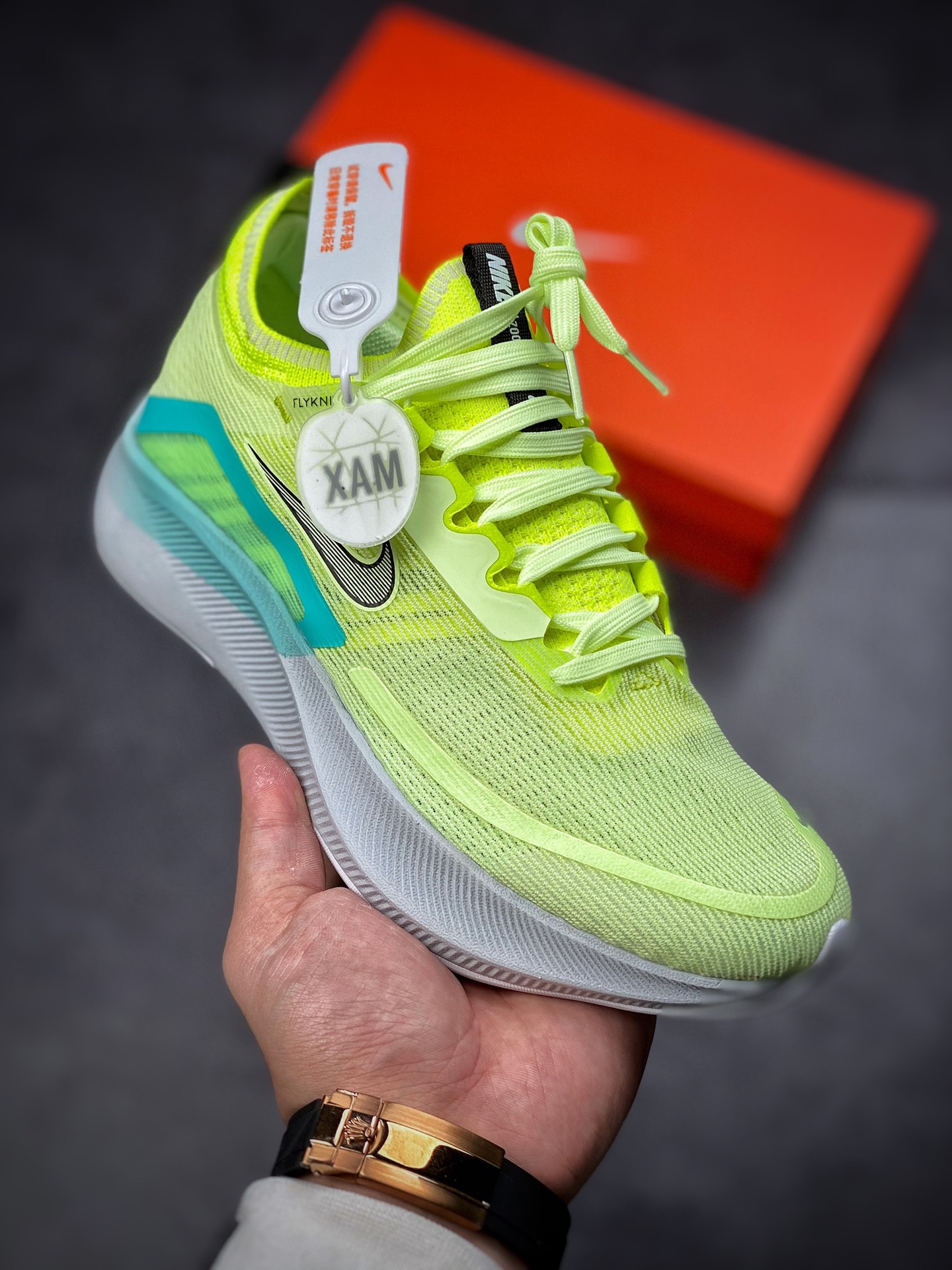 260  Nike Zoom Fly 4 耐克男子超弹碳板跑步鞋CT2401-700