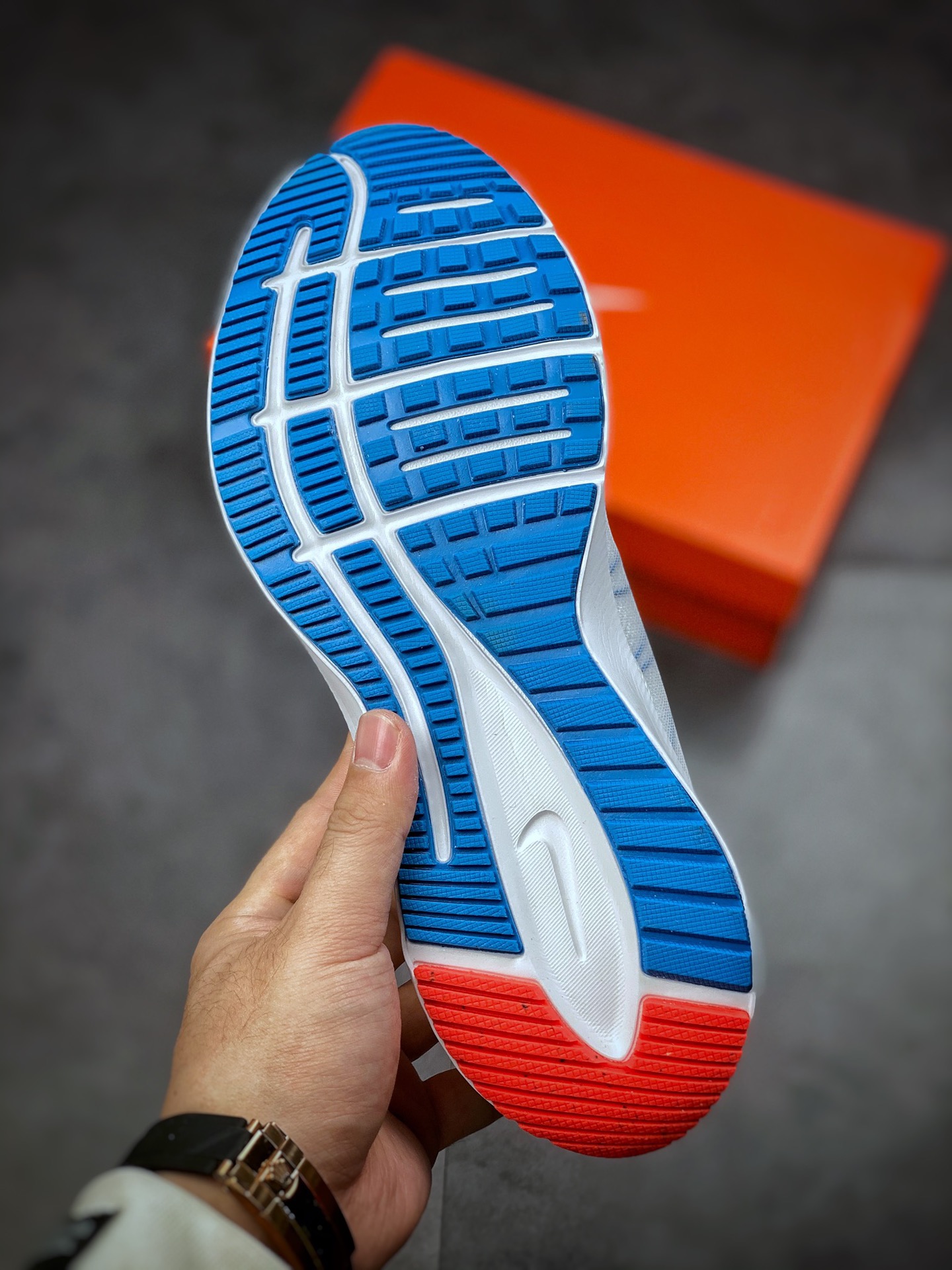 180  Nike Quest 4极速4代 网面透气 时尚休闲跑步鞋DA1105-101