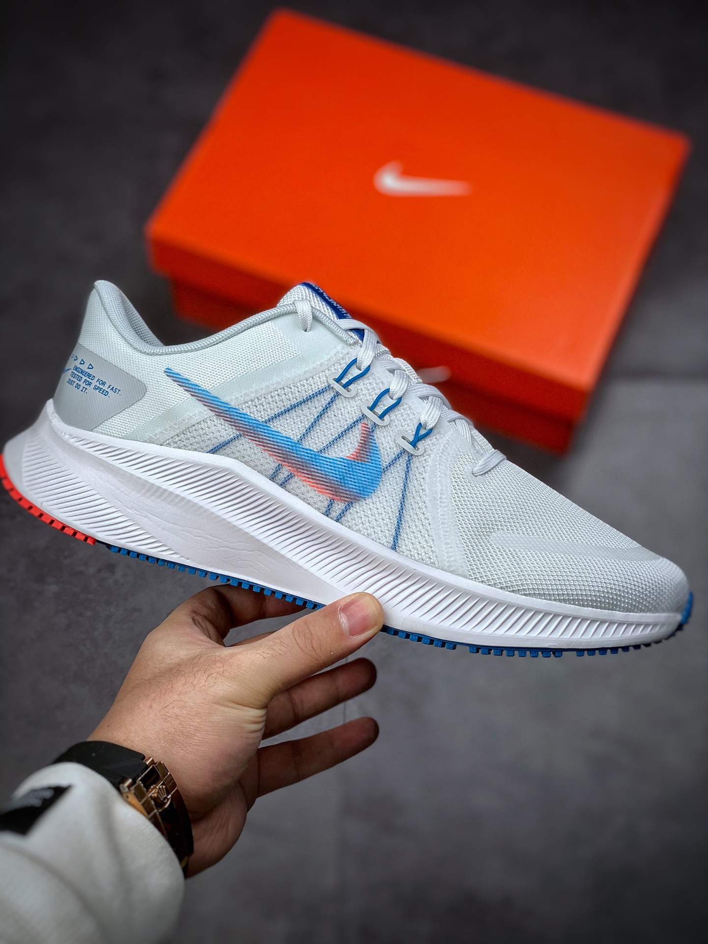 180  Nike Quest 4极速4代 网面透气 时尚休闲跑步鞋DA1105-101