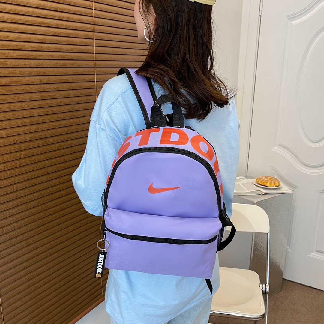 供货价:63💰开学季背包🎒原单好货,原包装吊牌，。NIKE耐克 儿童小背包幼儿园休闲双肩包男女大童运动休闲学生书包旅行背包 尺寸:31×25×13