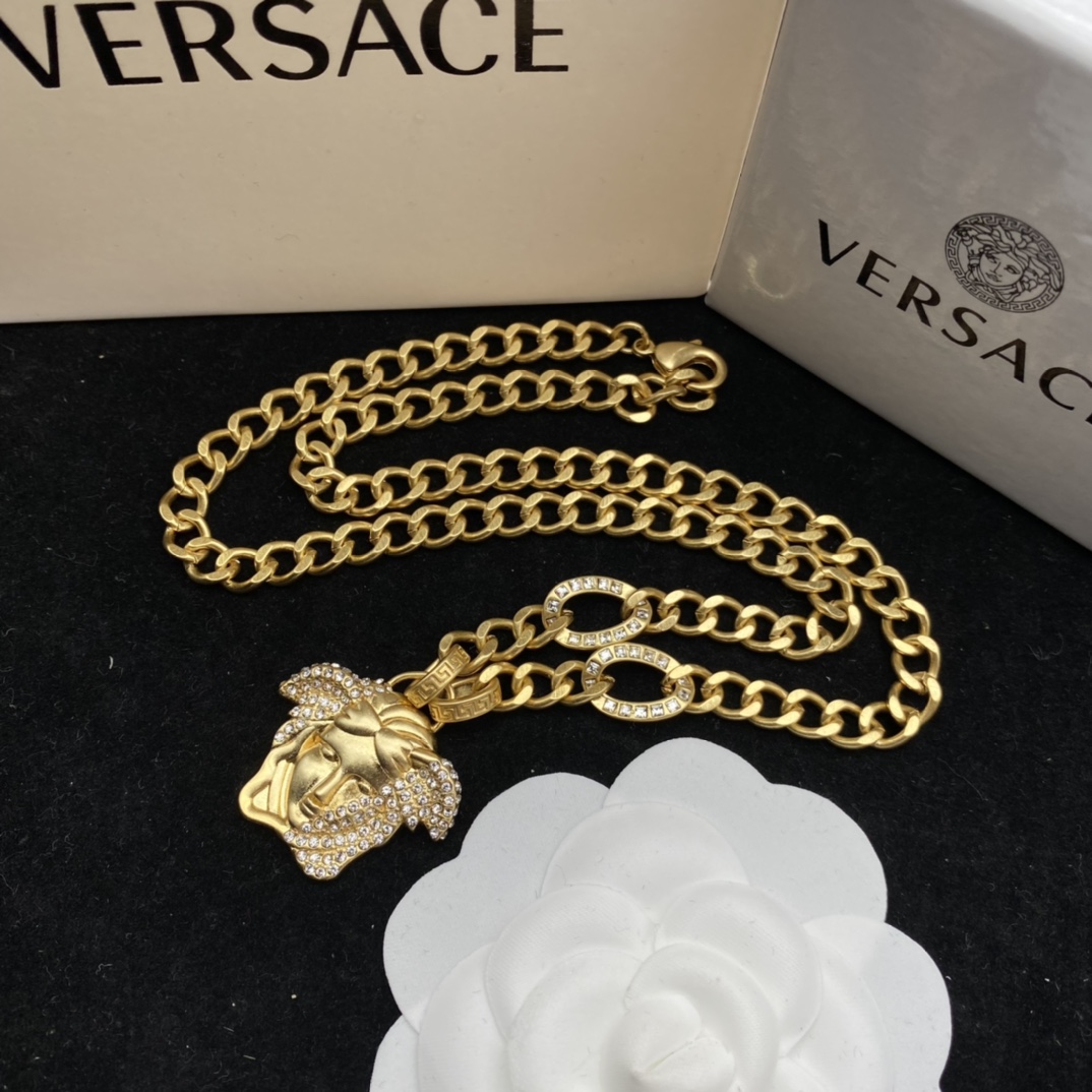 Versace Jewelry Necklaces & Pendants Set With Diamonds Vintage