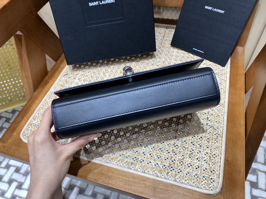 YSL 𝑲𝒂𝒕𝒆 𝟮𝟰𝒄𝒎 平纹经典款斜挎链条包 354119黑色/银扣
