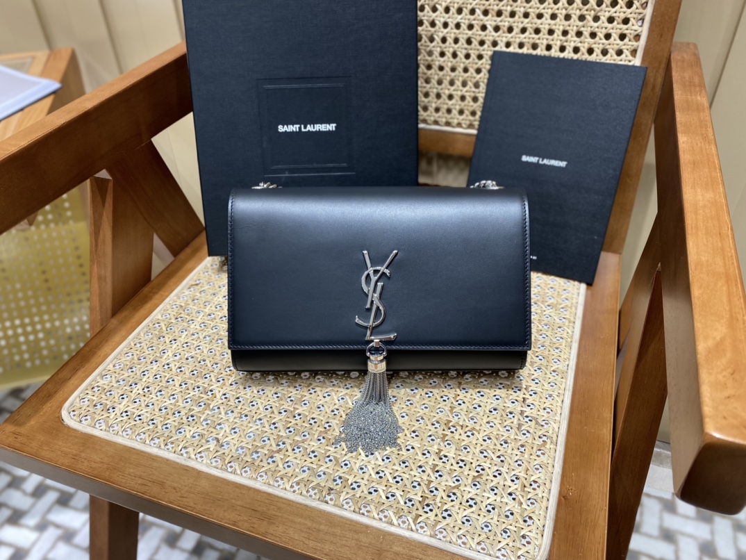 YSL 𝑲𝒂𝒕𝒆 𝟮𝟰𝒄𝒎 平纹经典款斜挎链条包 354119黑色/银扣