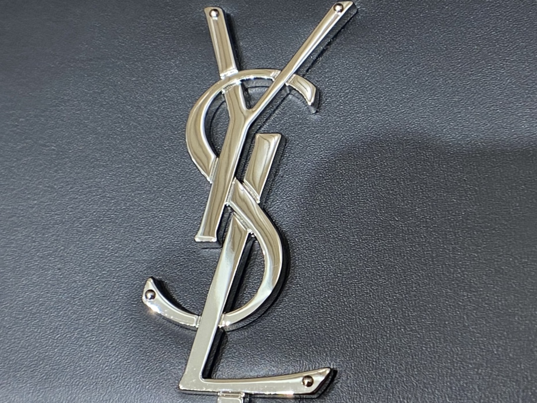 YSL 𝑲𝒂𝒕𝒆 𝟮𝟰𝒄𝒎 平纹经典款斜挎链条包 354119黑色/银扣