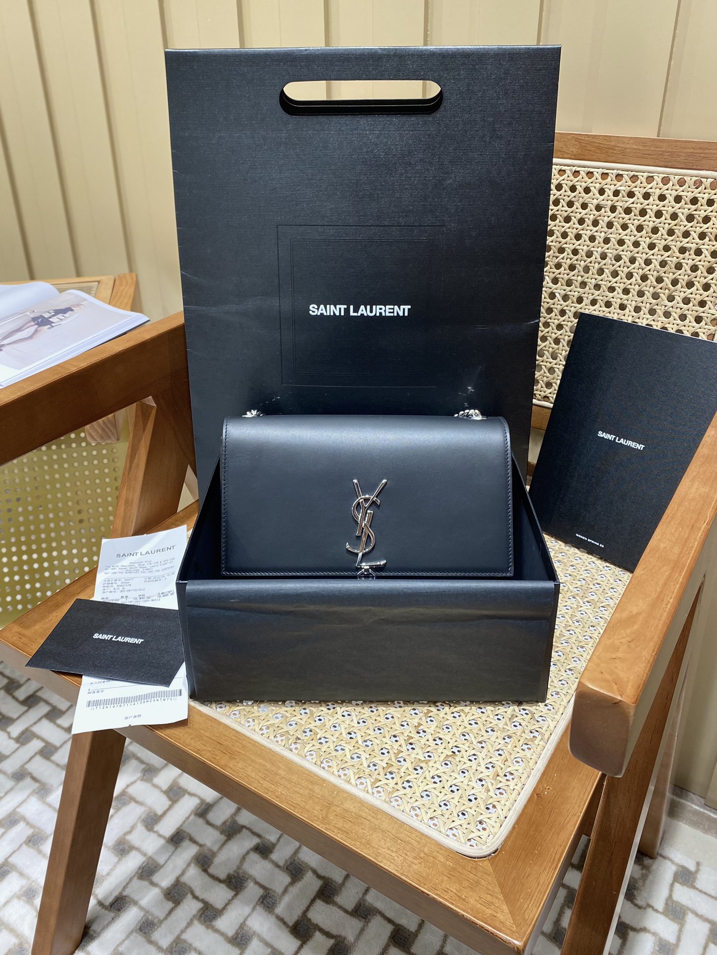 YSL 𝑲𝒂𝒕𝒆 𝟮𝟰𝒄𝒎 平纹经典款斜挎链条包 354119黑色/银扣