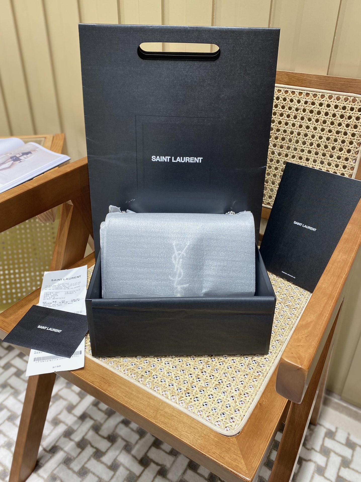 YSL 𝑲𝒂𝒕𝒆 𝟮𝟰𝒄𝒎 平纹经典款斜挎链条包 354119黑色/银扣