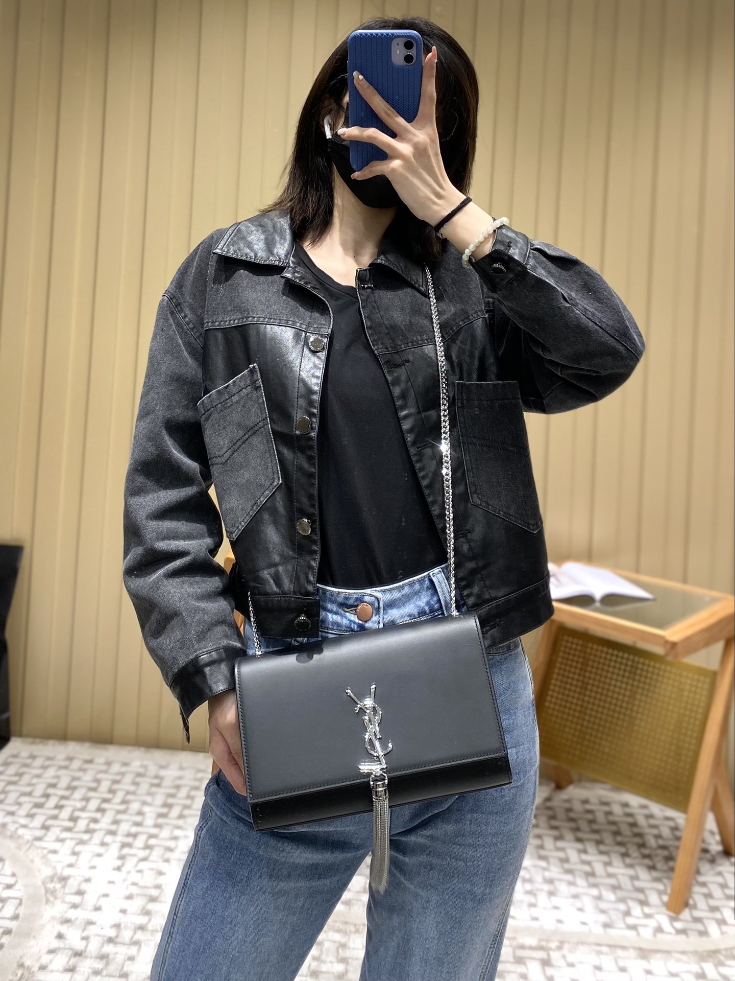 YSL 𝑲𝒂𝒕𝒆 𝟮𝟰𝒄𝒎 平纹经典款斜挎链条包 354119黑色/银扣