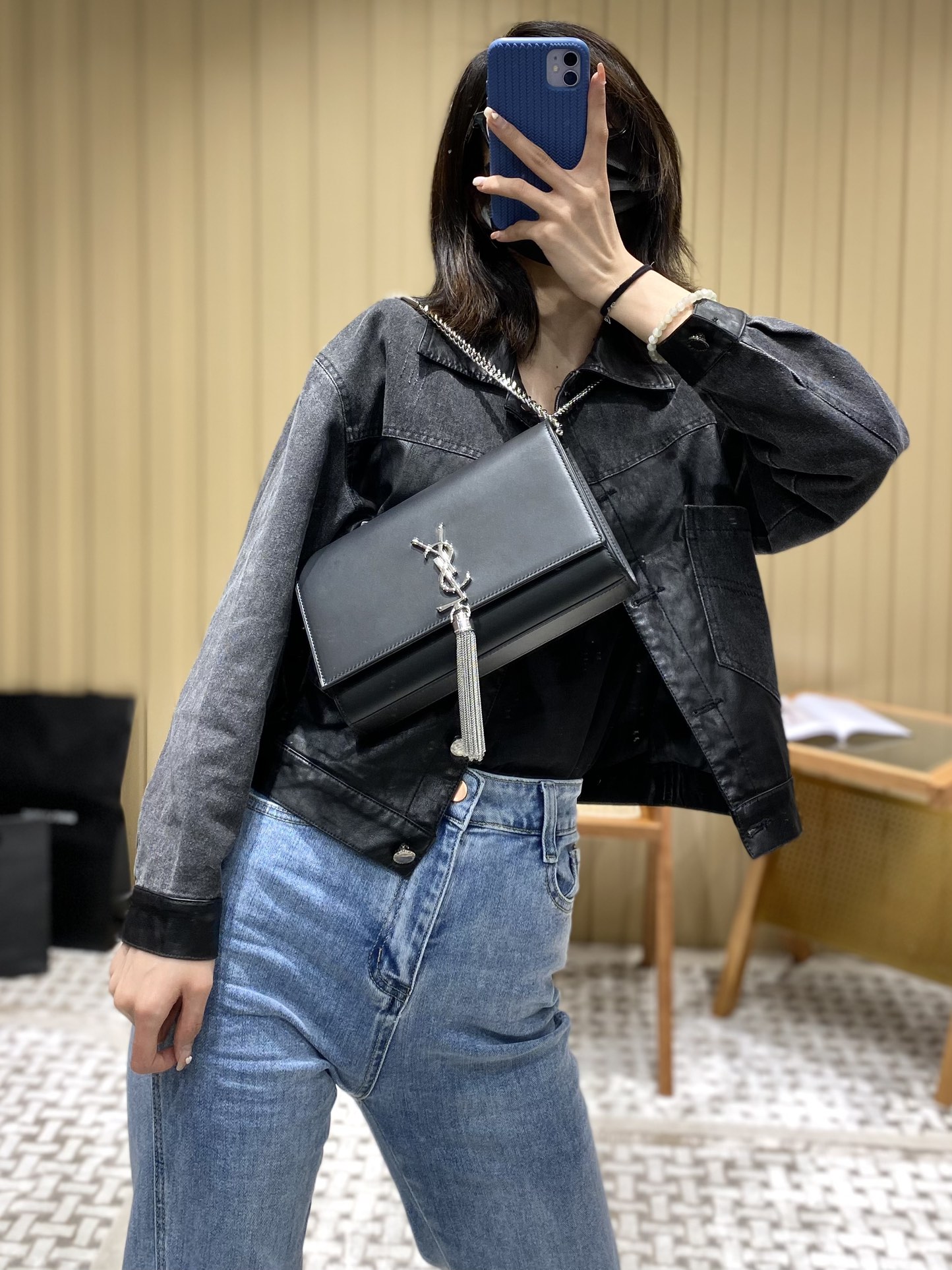 YSL 𝑲𝒂𝒕𝒆 𝟮𝟰𝒄𝒎 平纹经典款斜挎链条包 354119黑色/银扣