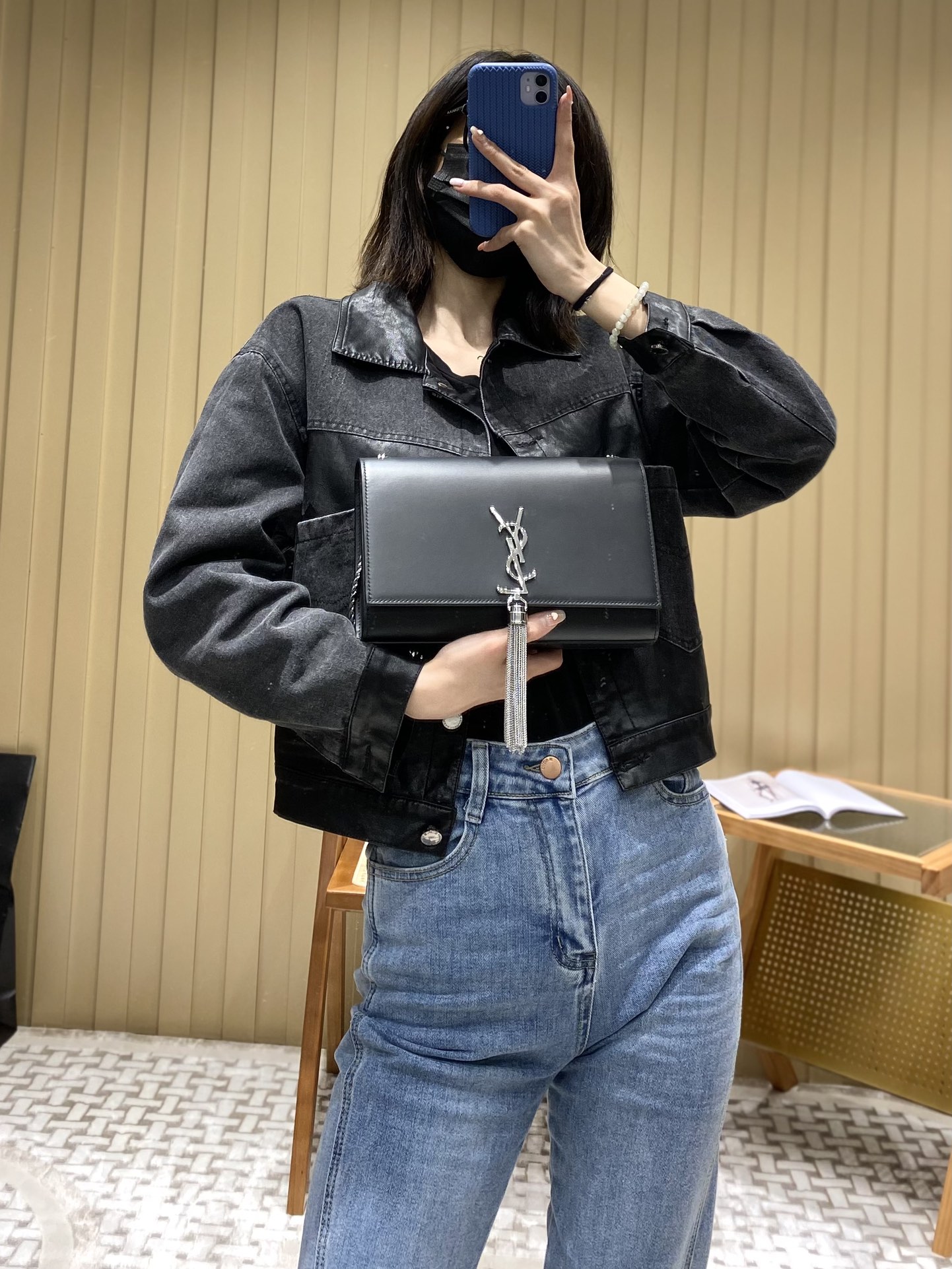 YSL 𝑲𝒂𝒕𝒆 𝟮𝟰𝒄𝒎 平纹经典款斜挎链条包 354119黑色/银扣