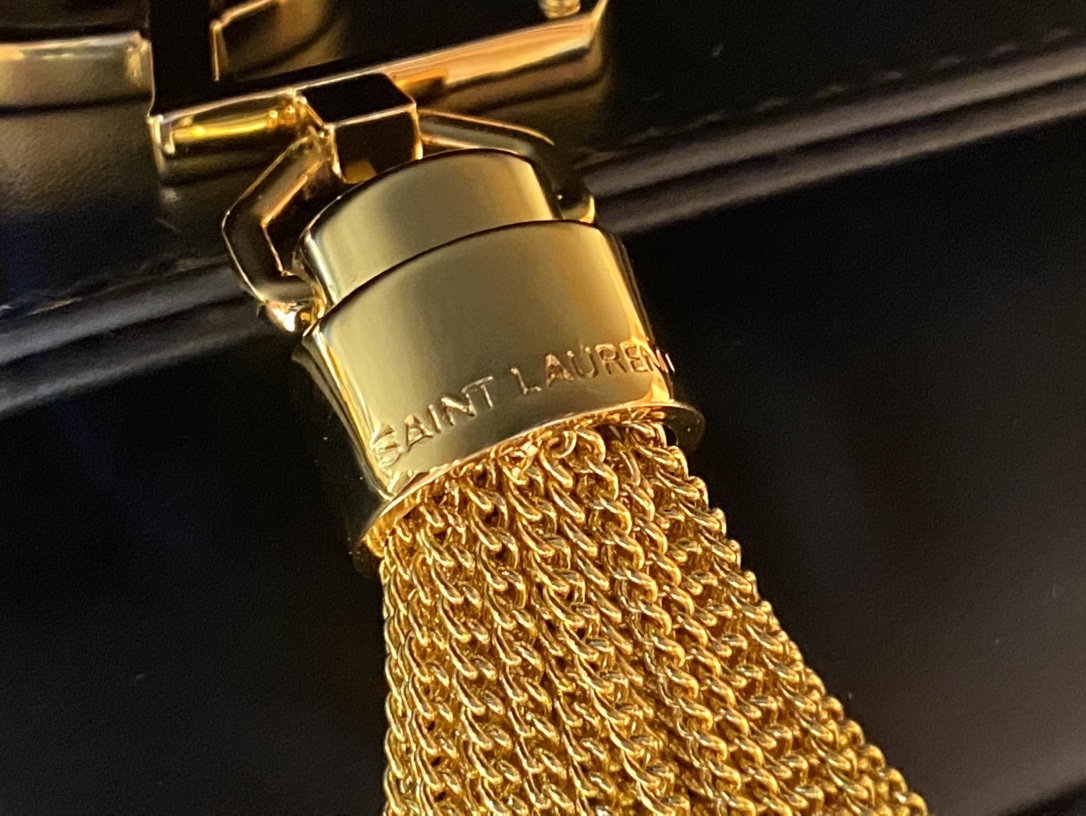 YSL ๐ฒ๐๐๐ ๐ฎ๐ฐ๐๐ ๅนณ็บน็ปๅ
ธๆฌพๆๆ้พๆกๅ
354119้ป่ฒ/้ๆฃ