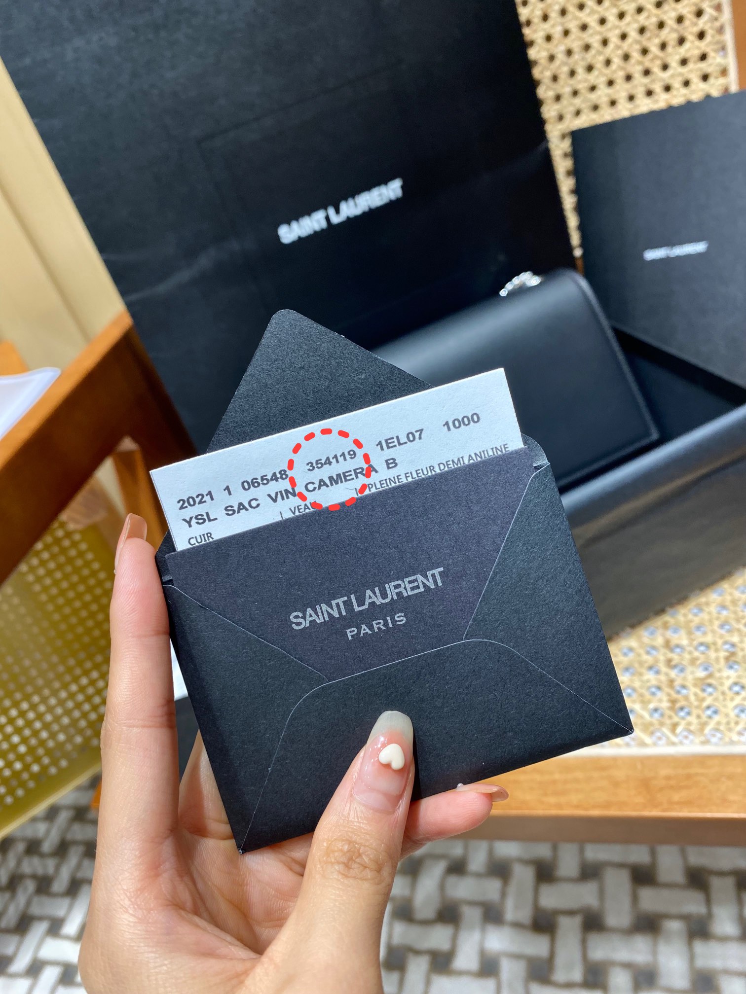 YSL ๐ฒ๐๐๐ ๐ฎ๐ฐ๐๐ ๅนณ็บน็ปๅ
ธๆฌพๆๆ้พๆกๅ
354119้ป่ฒ/้ๆฃ
