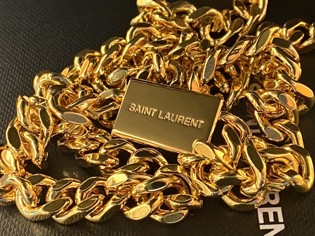 YSL ๐ฒ๐๐๐ ๐ฎ๐ฐ๐๐ ้ณ้ฑผ็บนๆต่ๅ
354119้ป่ฒ/้ๆฃ