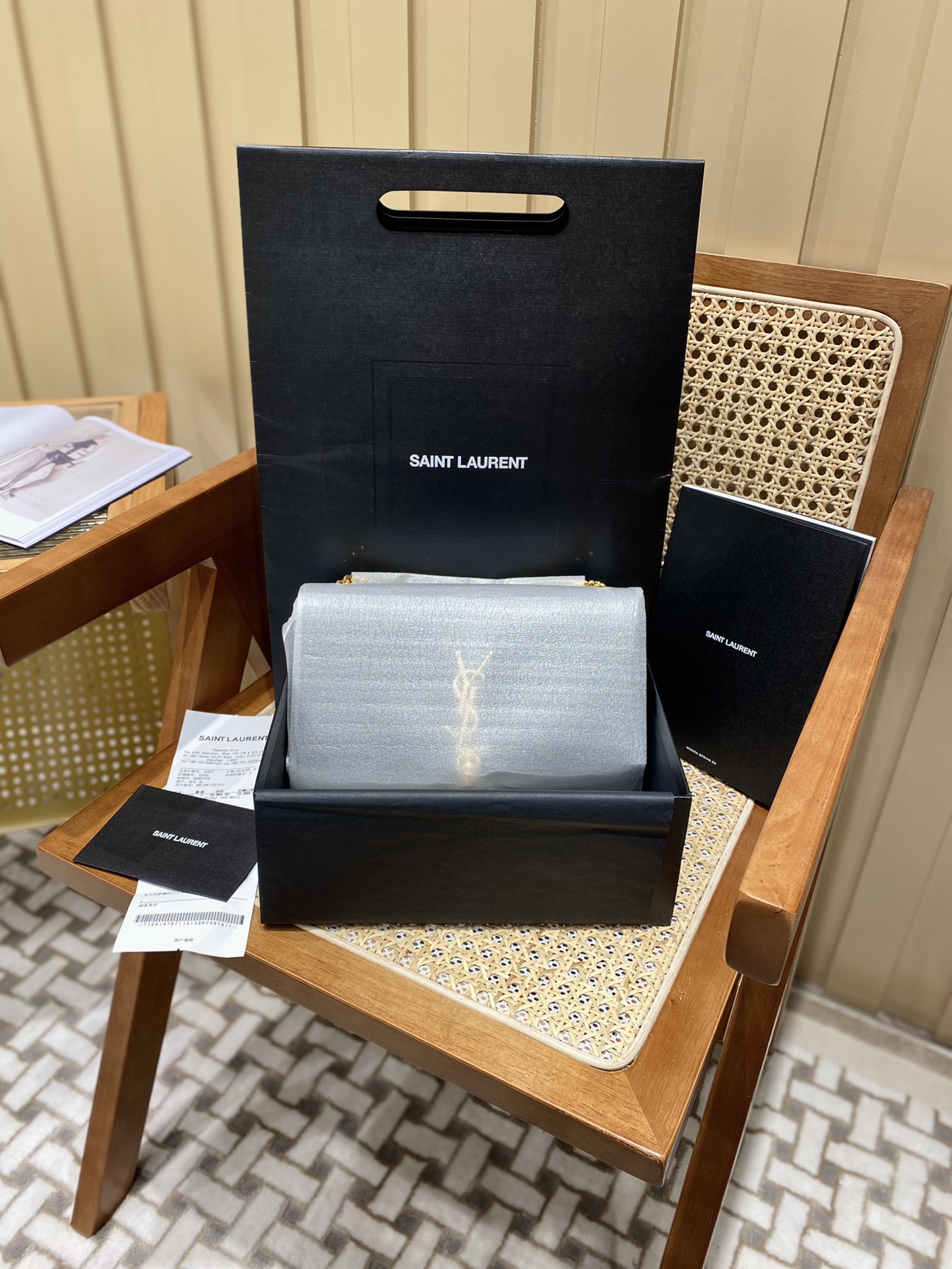 YSL ๐ฒ๐๐๐ ๐ฎ๐ฐ๐๐ ้ณ้ฑผ็บนๆต่ๅ
354119้ป่ฒ/้ๆฃ