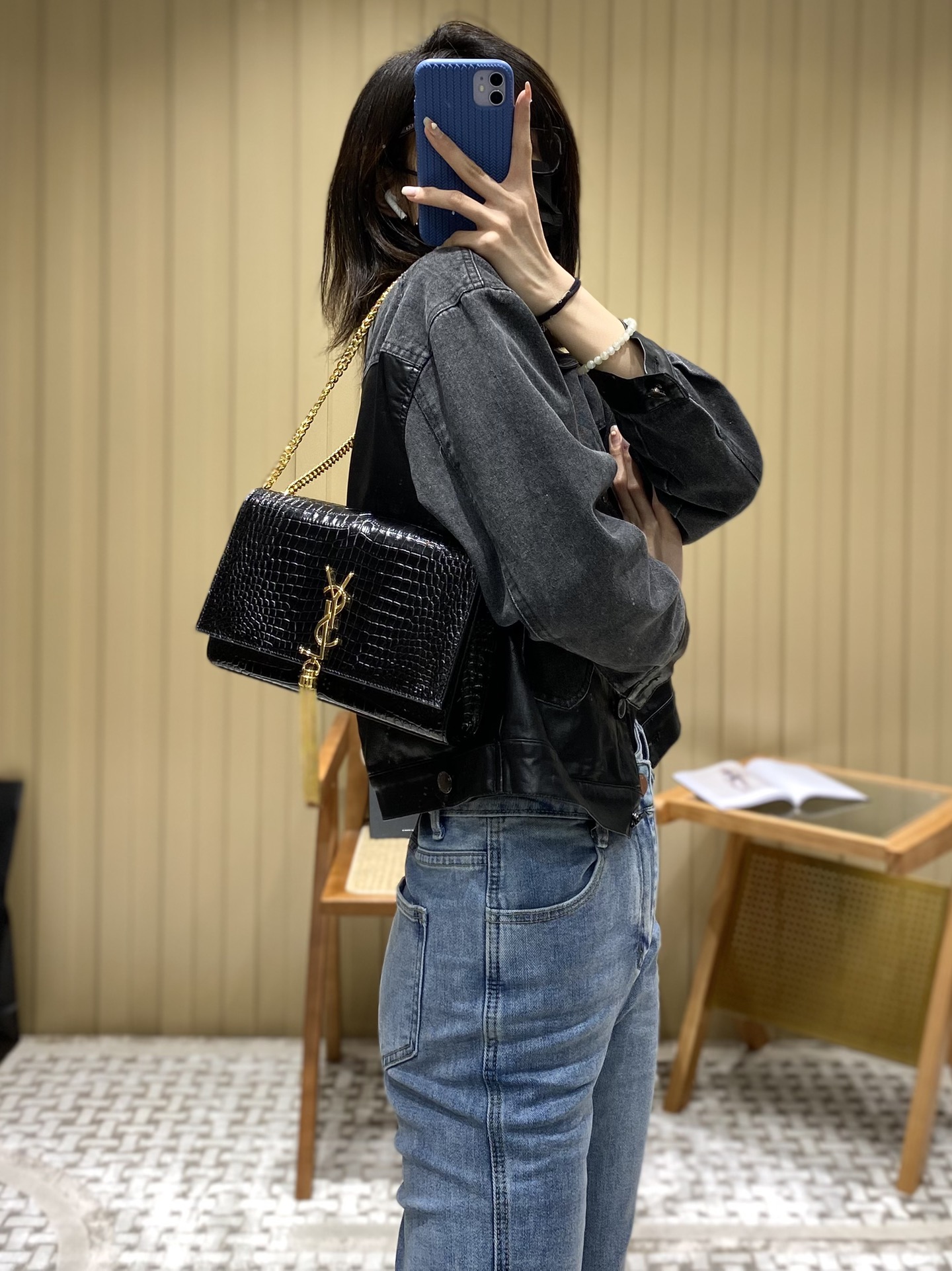 YSL ๐ฒ๐๐๐ ๐ฎ๐ฐ๐๐ ้ณ้ฑผ็บนๆต่ๅ
354119้ป่ฒ/้ๆฃ