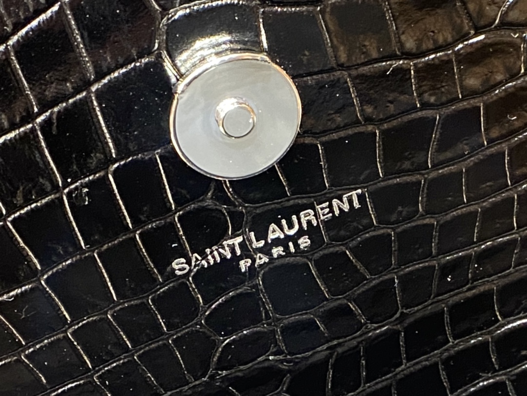 YSL 𝑲𝒂𝒕𝒆 𝟮𝟰𝒄𝒎 鳄鱼纹流苏包 354119黑色/银扣