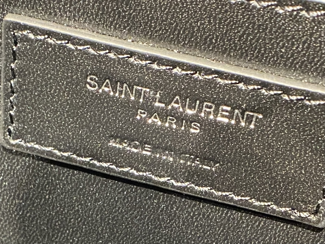 YSL 𝑲𝒂𝒕𝒆 𝟮𝟰𝒄𝒎 鳄鱼纹流苏包 354119黑色/银扣