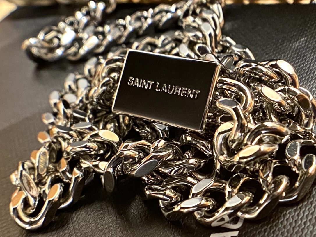 YSL 𝑲𝒂𝒕𝒆 𝟮𝟰𝒄𝒎 鳄鱼纹流苏包 354119黑色/银扣