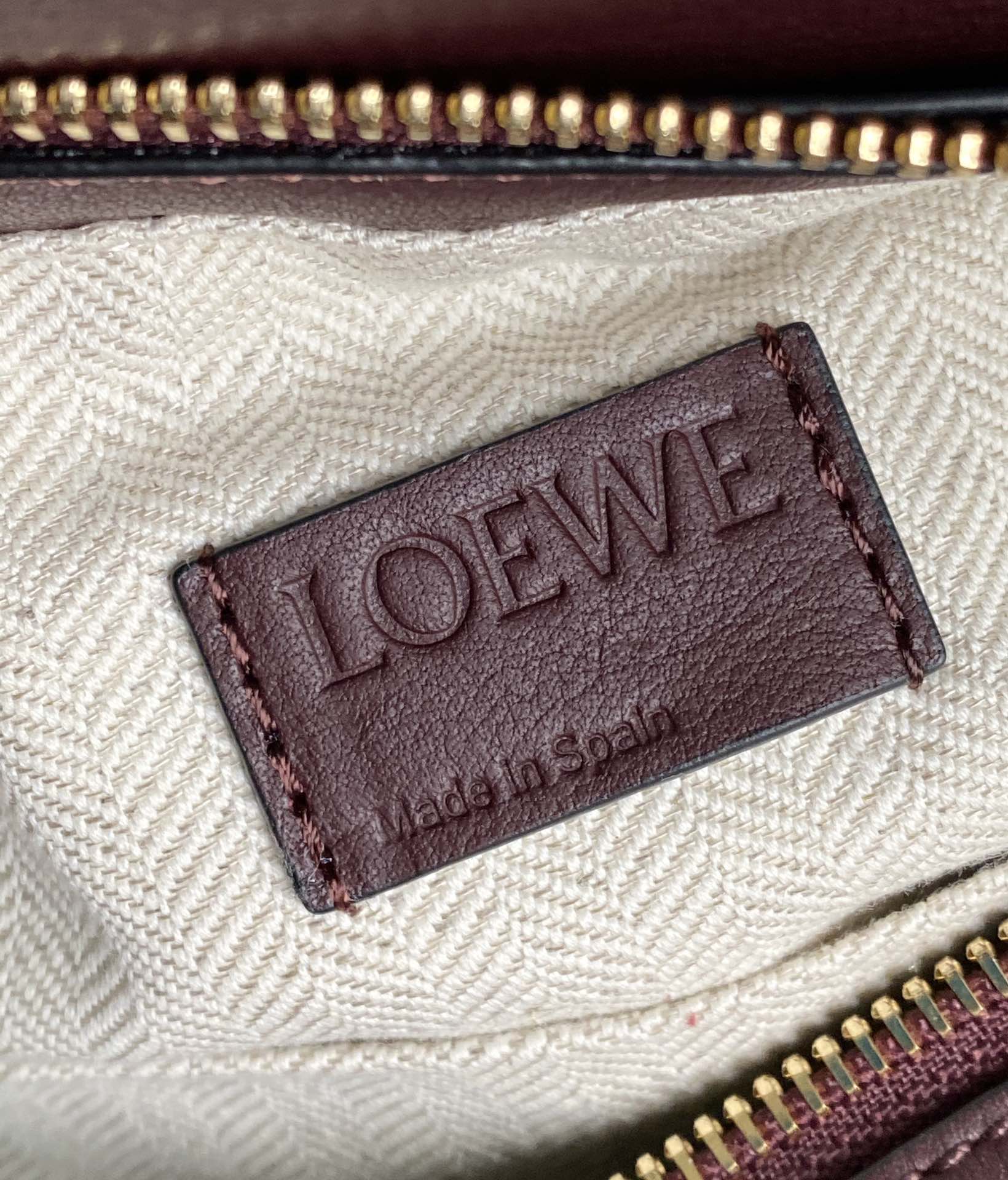 LOEWE罗意威Puzzle hobo腋下包 0673酒红
