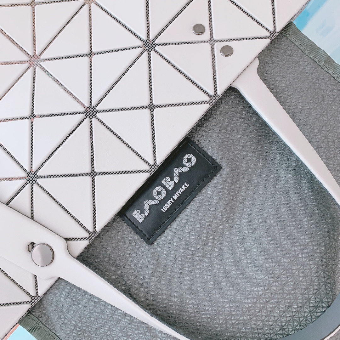 ISSEY MIYAKE 新品三月樱花季限定色手提袋0087